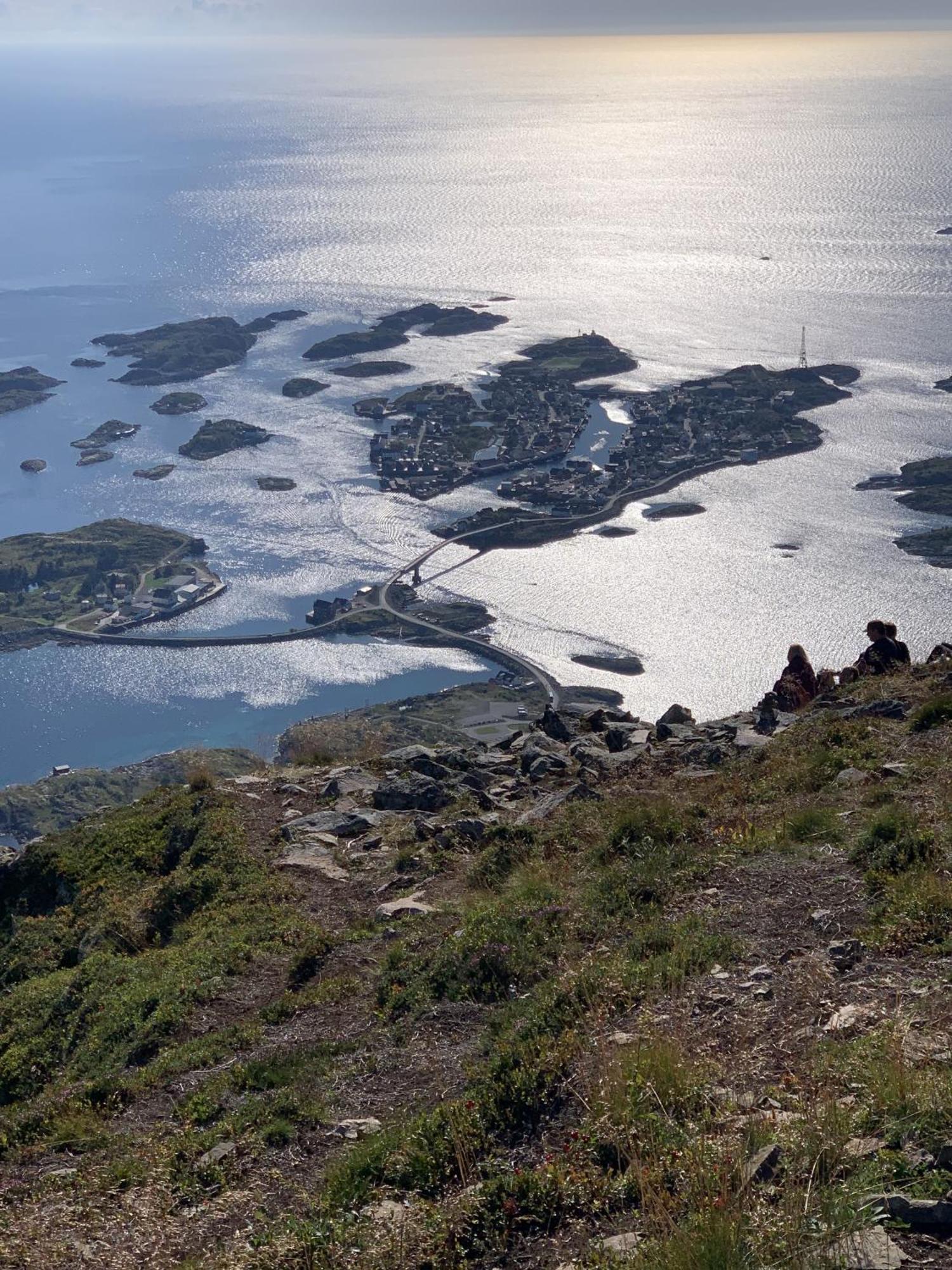 Stor Moderne Leilighet I Henningsvaer, 70 Kvm Exterior photo